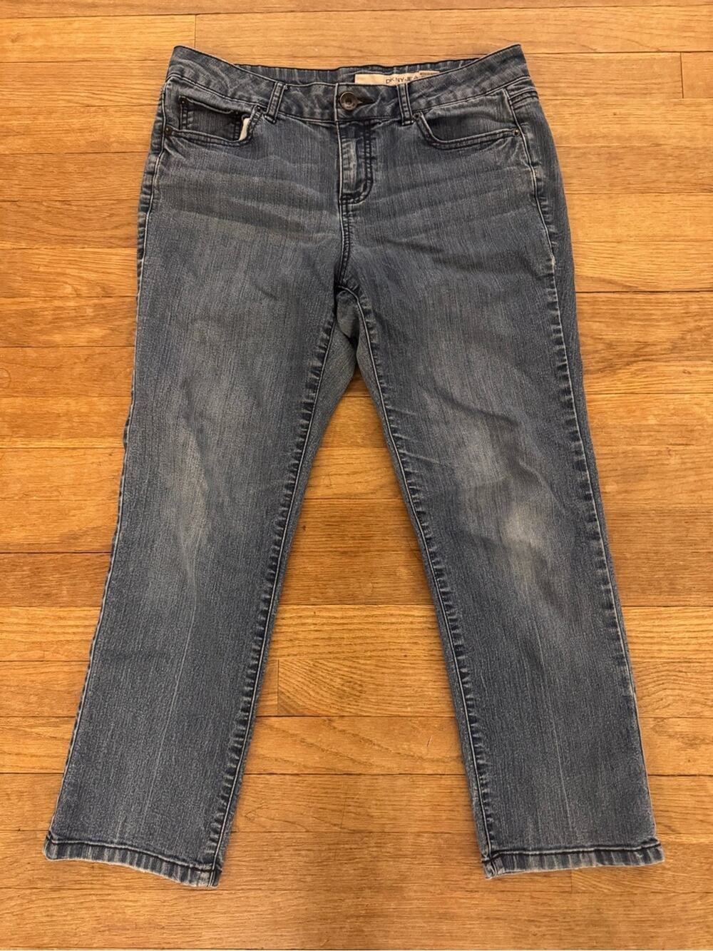 DKNY Jeans Women's Blue Straight Leg Jeans - Size 8 (Measures 32" Waist)
 b94